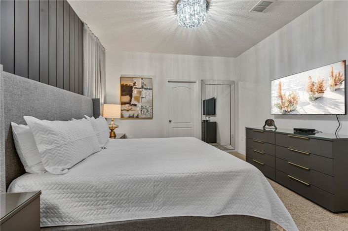 Image No.44-6 Bed Property for sale