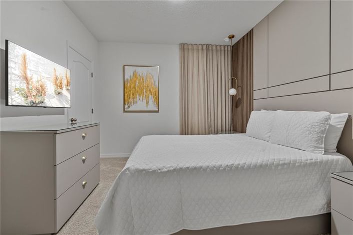 Image No.9-6 Bed Property for sale