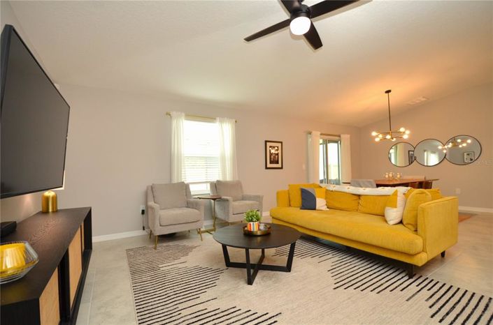 Image No.19-3 Bed Property for sale