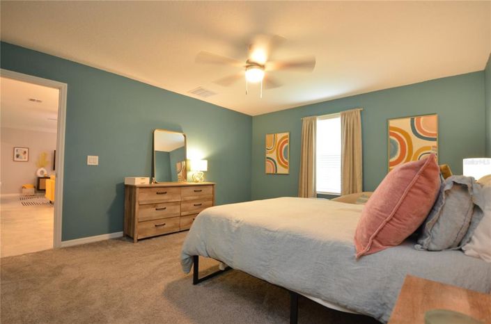 Image No.21-3 Bed Property for sale