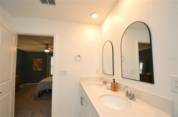 Image No.26-3 Bed Property for sale