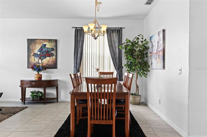 Image No.10-5 Bed Property for sale