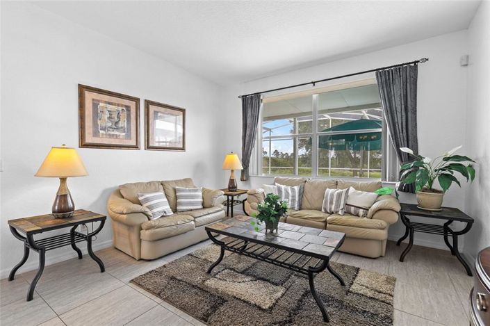 Image No.11-5 Bed Property for sale