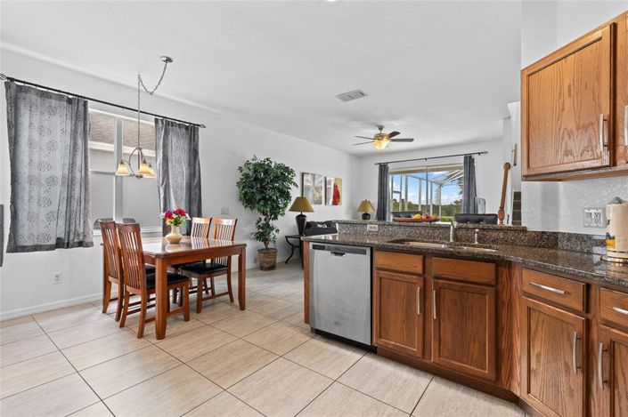 Image No.17-5 Bed Property for sale