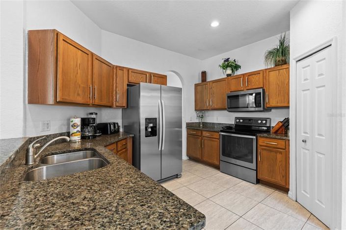 Image No.19-5 Bed Property for sale