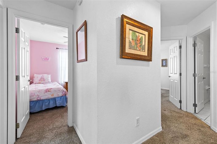 Image No.20-5 Bed Property for sale