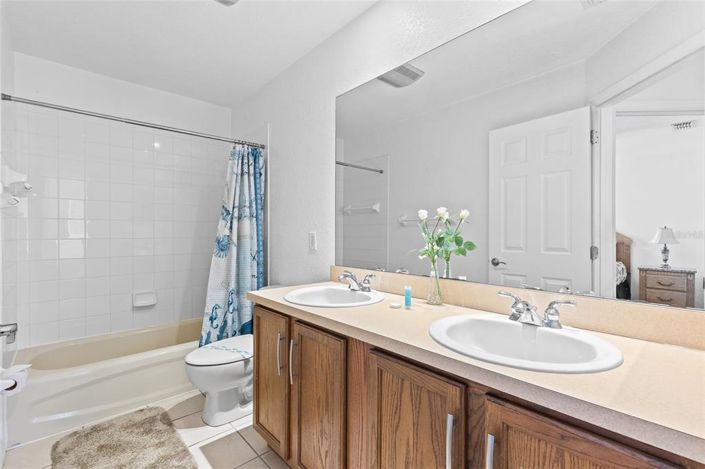 Image No.23-5 Bed Property for sale