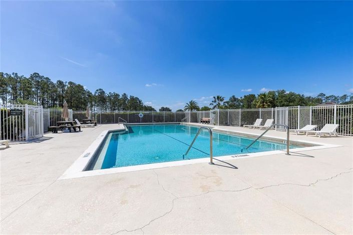 Image No.48-5 Bed Property for sale