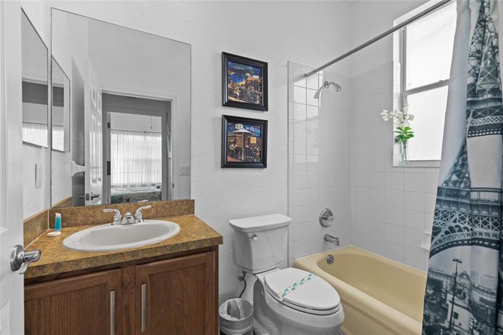 Image No.8-5 Bed Property for sale