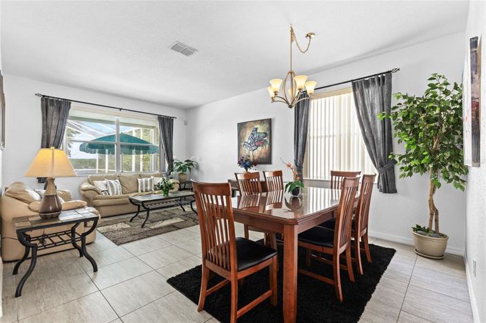 Image No.9-5 Bed Property for sale