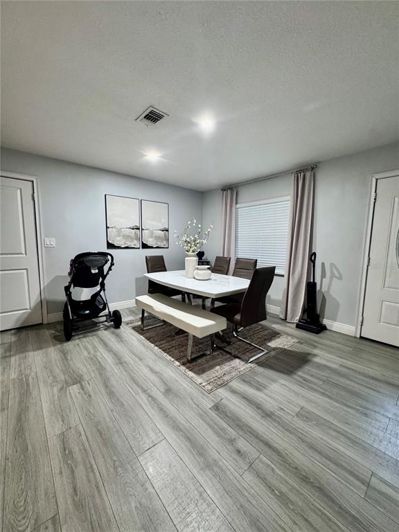 Image No.9-6 Bed Property for sale