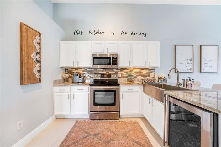 Image No.11-4 Bed Property for sale