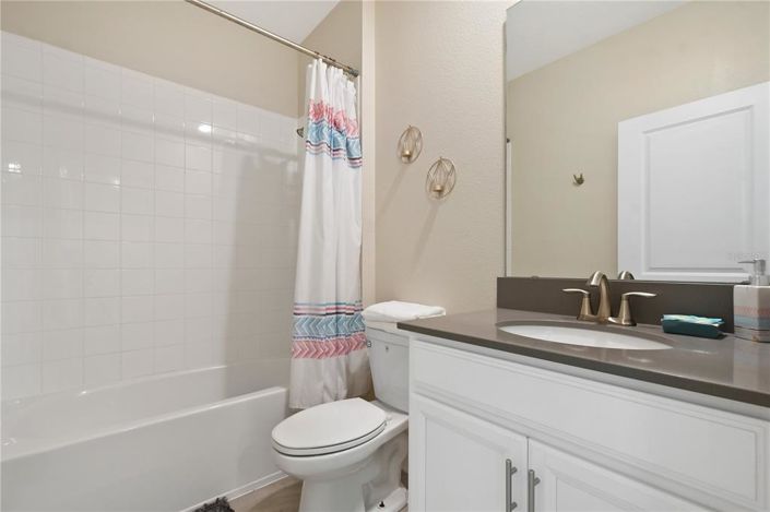 Image No.46-5 Bed Property for sale