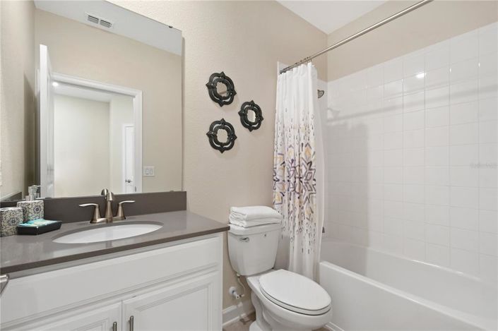 Image No.50-5 Bed Property for sale