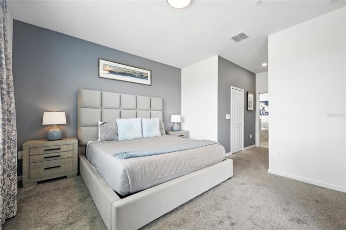 Image No.19-3 Bed Property for sale