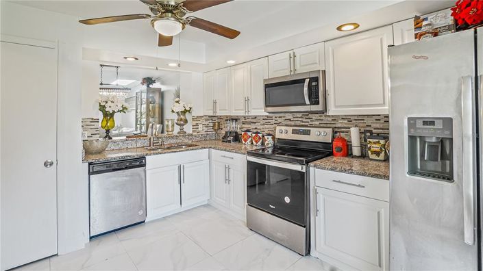 Image No.11-3 Bed Property for sale