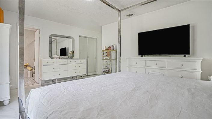 Image No.16-3 Bed Property for sale