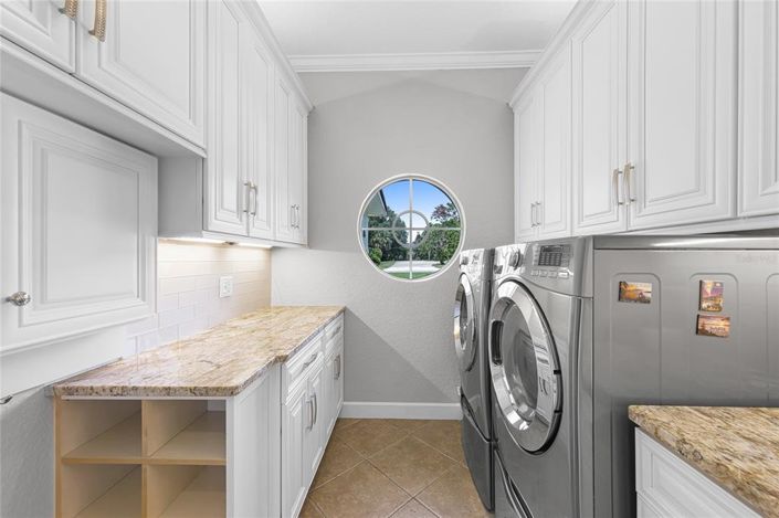 Image No.11-4 Bed Property for sale