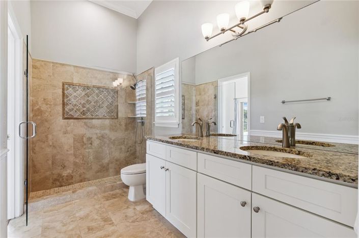 Image No.23-4 Bed Property for sale