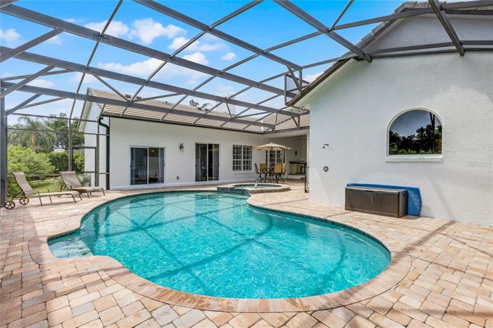 Image No.26-4 Bed Property for sale