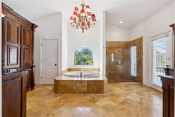 Image No.52-4 Bed Property for sale