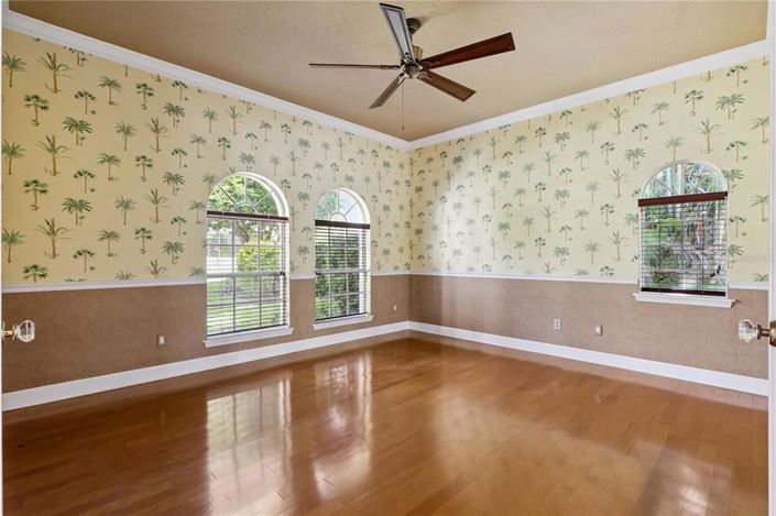 Image No.57-4 Bed Property for sale