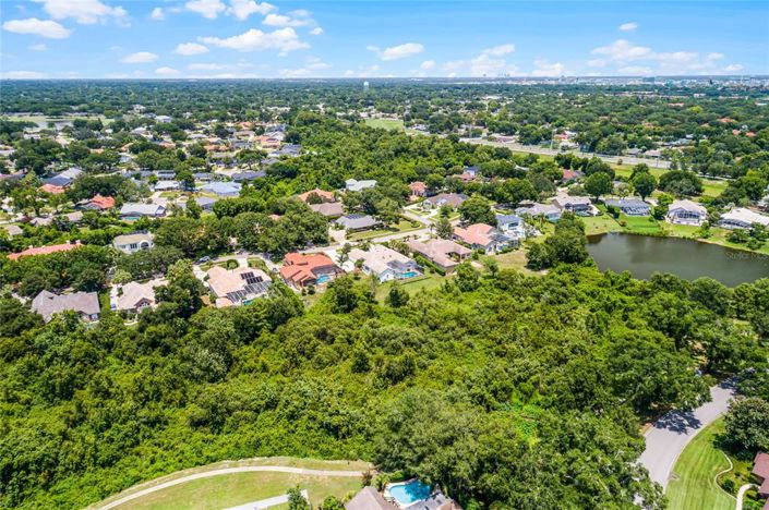 Image No.69-4 Bed Property for sale