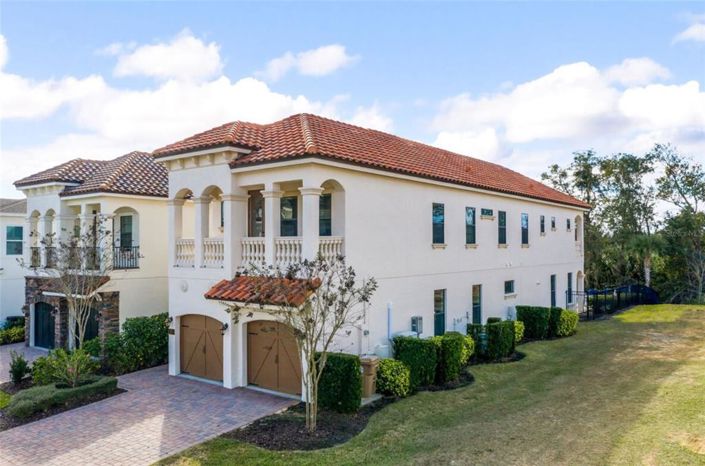 Image No.2-5 Bed Property for sale