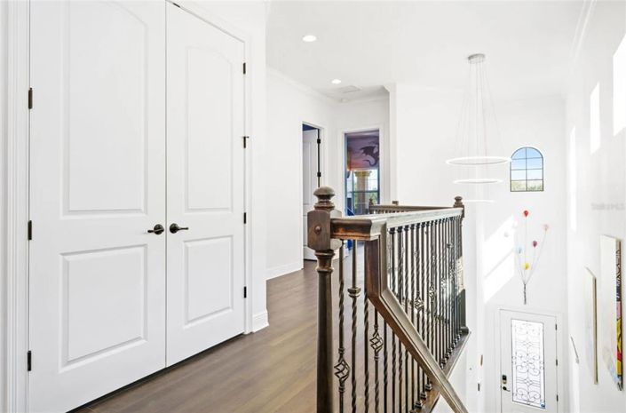 Image No.22-5 Bed Property for sale