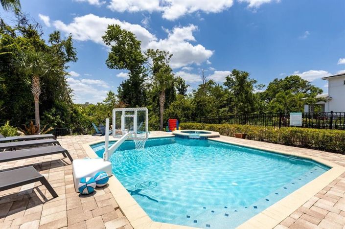 Image No.34-5 Bed Property for sale