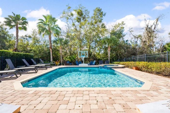 Image No.36-5 Bed Property for sale