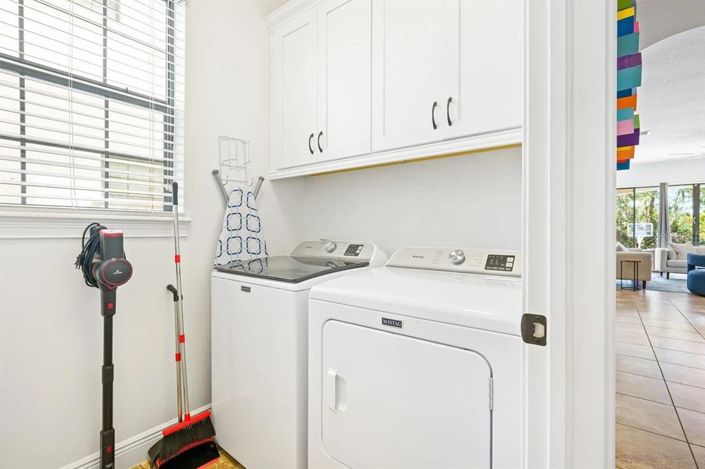 Image No.70-5 Bed Property for sale