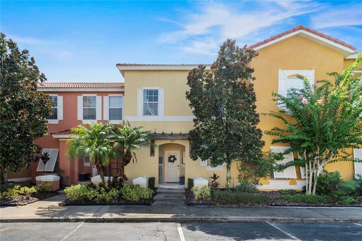 Image No.1-3 Bed Townhouse for sale
