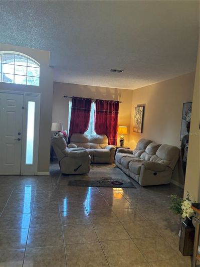 Image No.3-Propriété de 4 chambres à vendre à Kissimmee