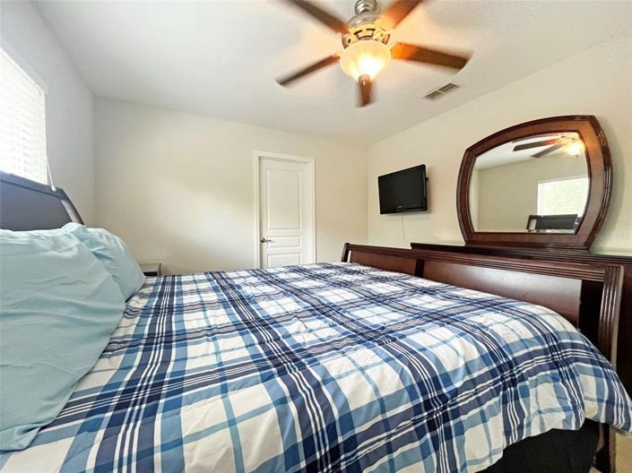 Image No.17-6 Bed Property for sale