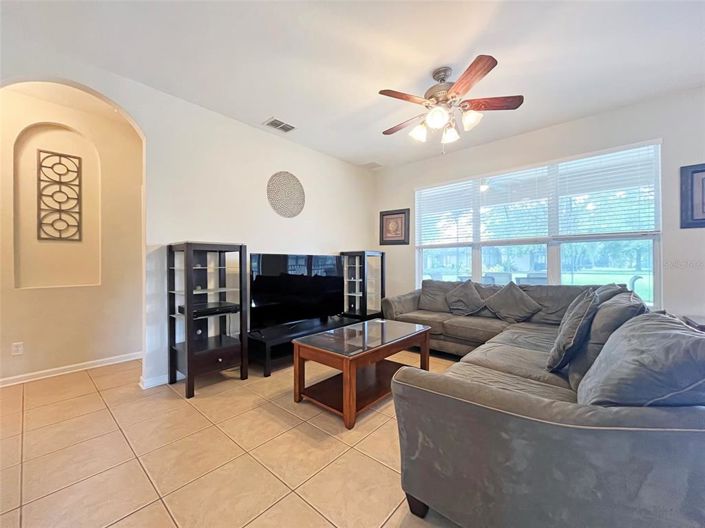 Image No.3-6 Bed Property for sale