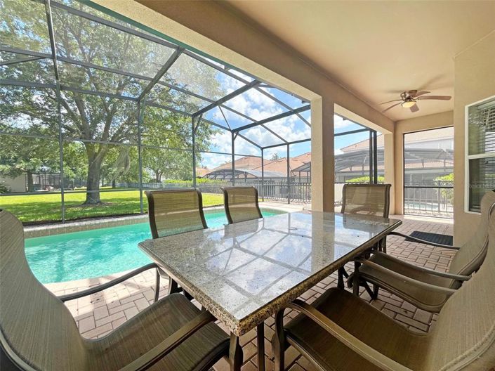 Image No.32-6 Bed Property for sale