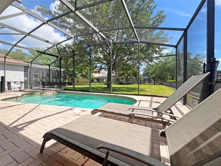 Image No.33-6 Bed Property for sale