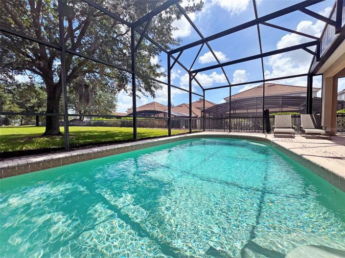 Image No.34-6 Bed Property for sale