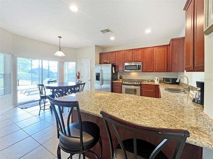 Image No.6-6 Bed Property for sale