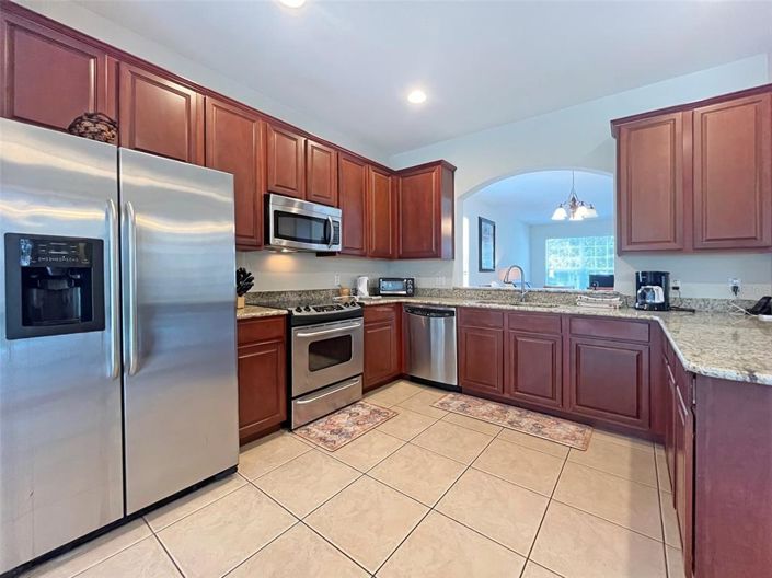 Image No.8-6 Bed Property for sale