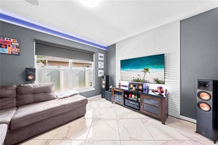 Image No.12-4 Bed Property for sale