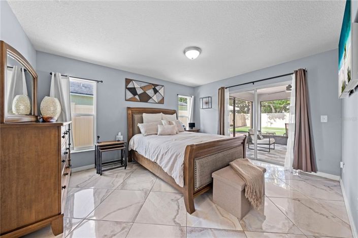 Image No.3-4 Bed Property for sale