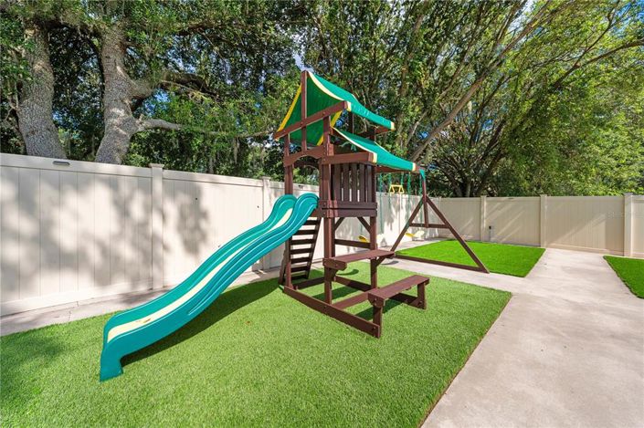 Image No.47-4 Bed Property for sale