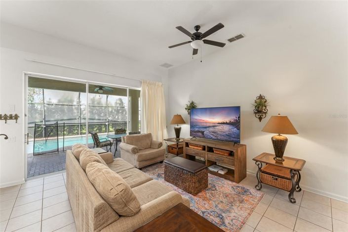 Image No.28-5 Bed Property for sale