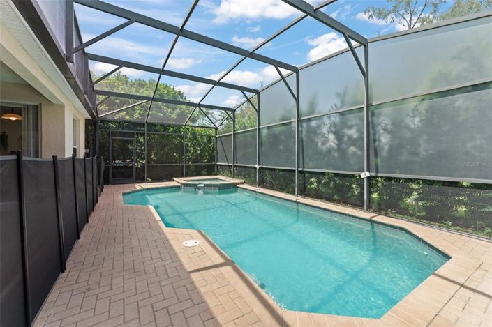 Image No.58-5 Bed Property for sale