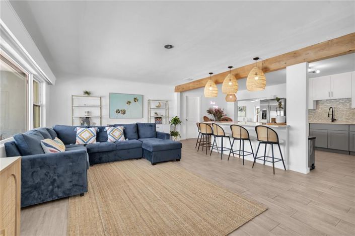 Image No.3-3 Bed Property for sale