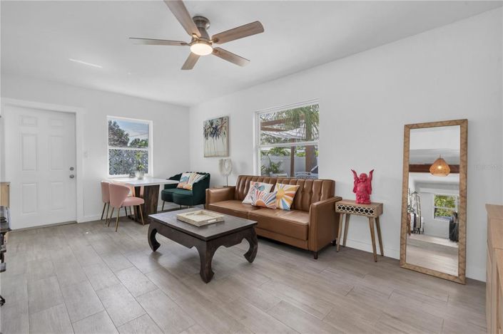 Image No.9-3 Bed Property for sale