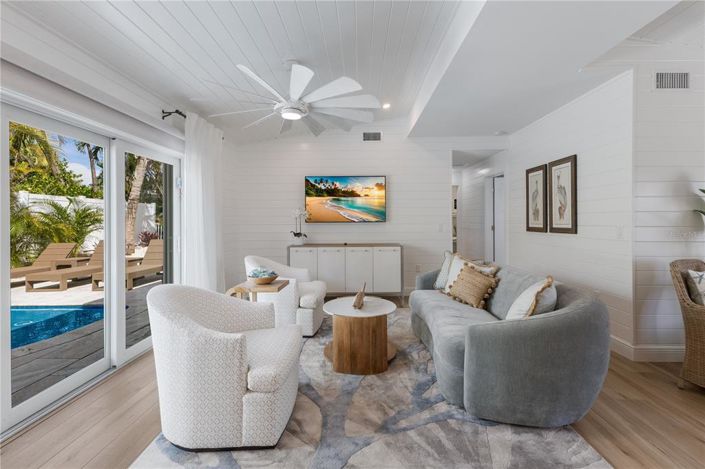 Image No.7-3 Bed Property for sale