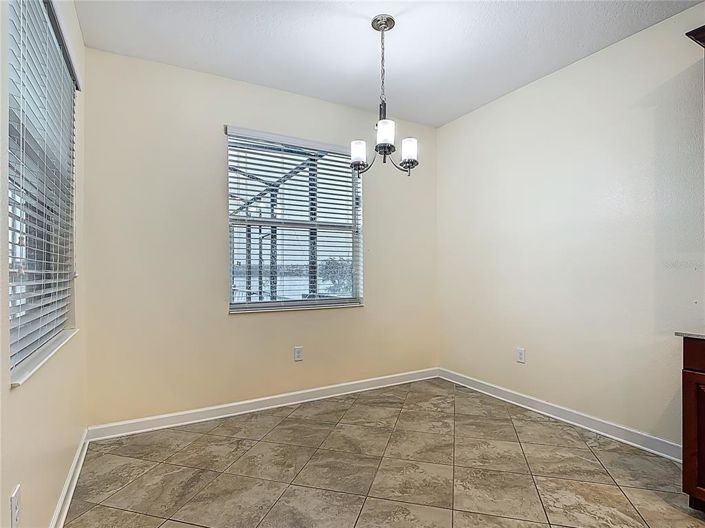 Image No.20-6 Bed Property for sale